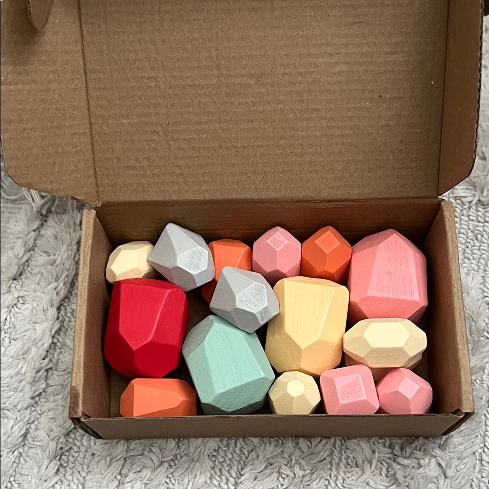 Wooden Gem Stacking Play Set - Pastel Multi-Color 16 PCS